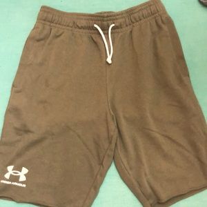 Under ArmourSweat Shorts Olive Green. Size Medium